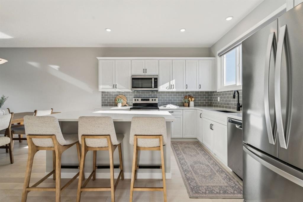 22 Precedence Glen, Cochrane, AB