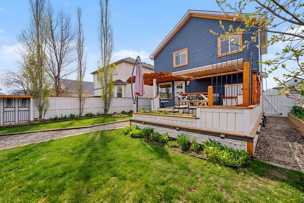 88 Somerside Common Sw, Calgary, AB - Outdoor With Deck Patio Veranda