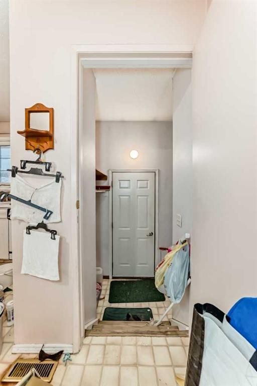 352 Malvern Close Ne, Calgary, AB - Indoor