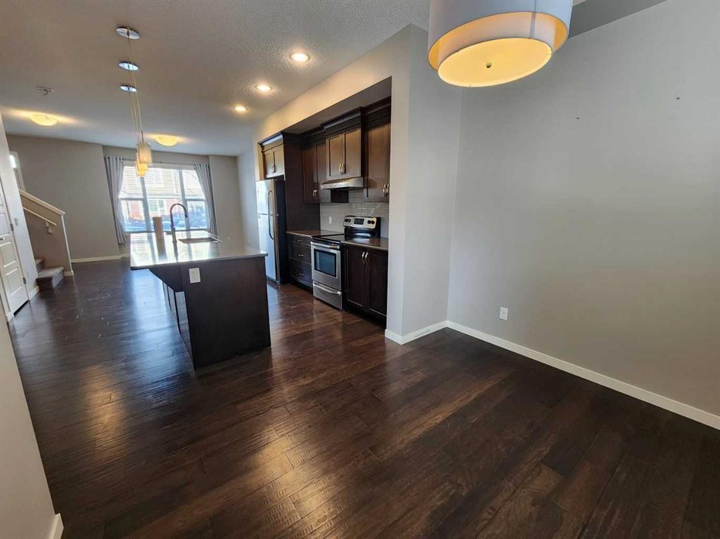 217 Panatella Walk Nw, Calgary, AB - Indoor Photo Showing Kitchen