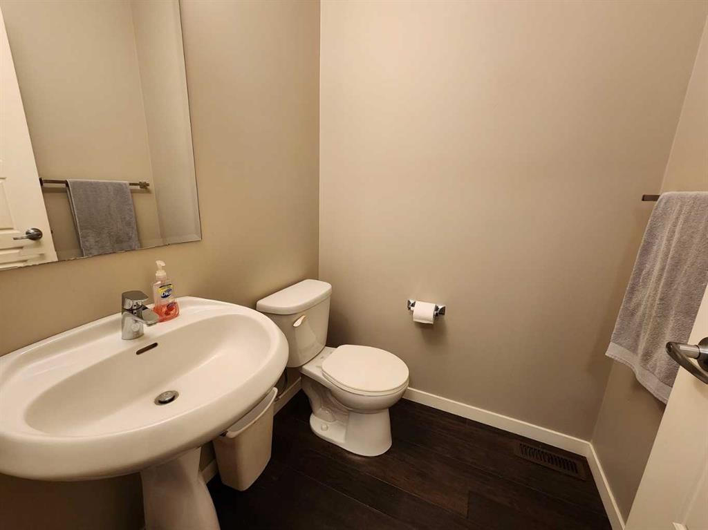 217 Panatella Walk Nw, Calgary, AB - Indoor Photo Showing Bathroom