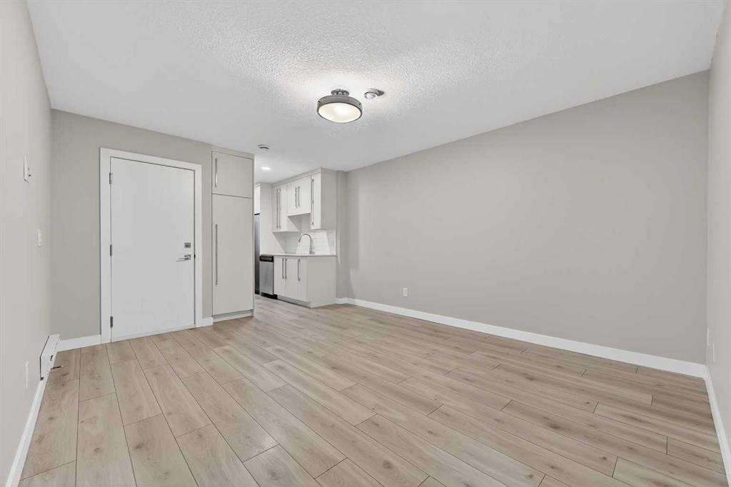 128 Corner Meadows Gate Ne, Calgary, AB - Indoor Photo Showing Other Room