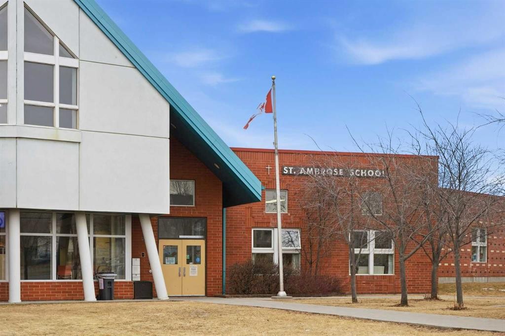 905 Arbour Lake Road Nw, Calgary, AB - Outdoor