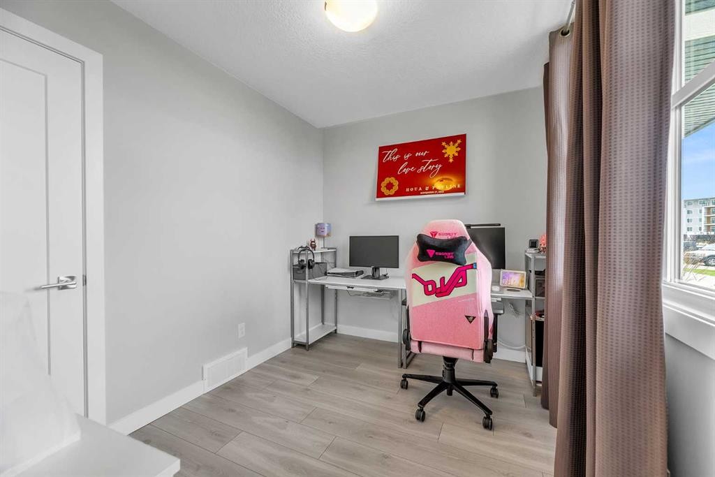 1713 Cornerstone Boulevard Ne, Calgary, AB - Indoor Photo Showing Office