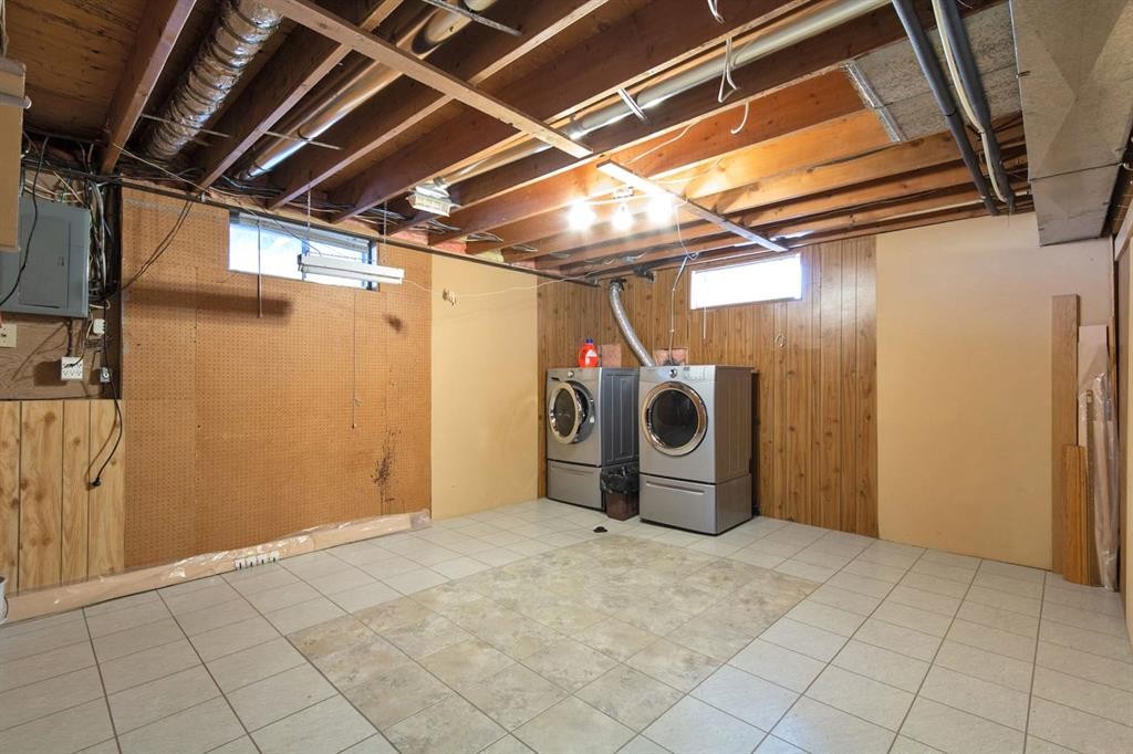 21 Pearson Place, Carstairs, AB - Indoor Photo Showing Basement