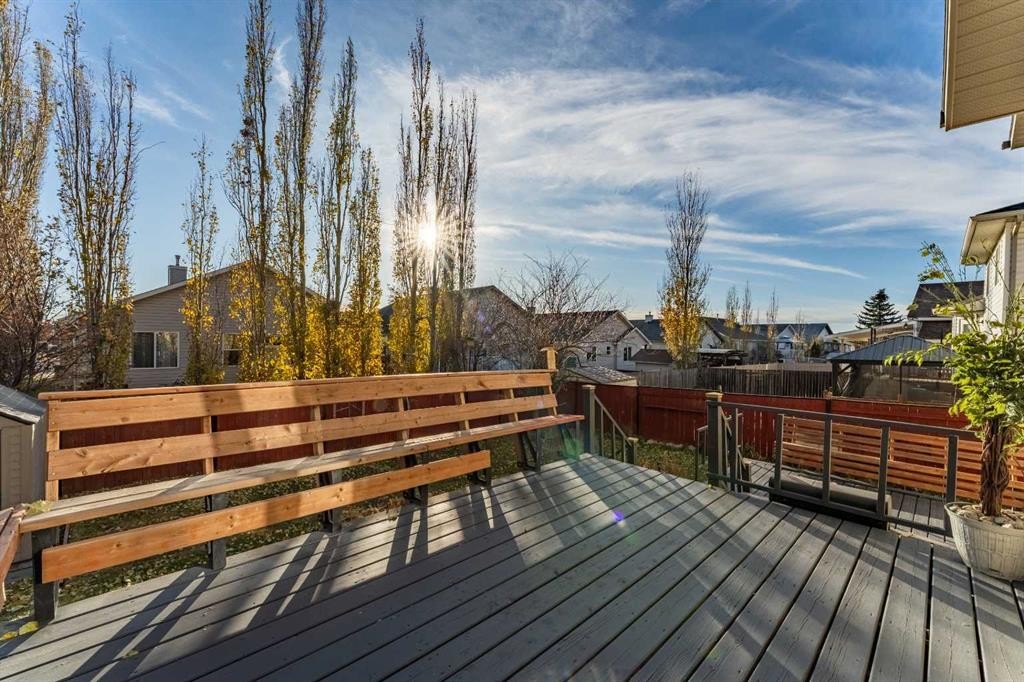 224 Highland Circle, Strathmore, AB - Outdoor With Deck Patio Veranda