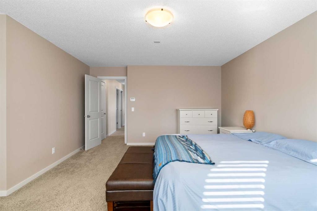 5 Mahogany Square Se, Calgary, AB - Indoor Photo Showing Bedroom