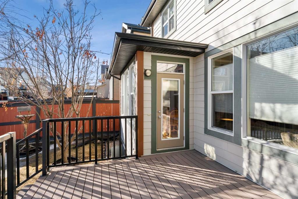 5 Mahogany Square Se, Calgary, AB - Outdoor With Exterior