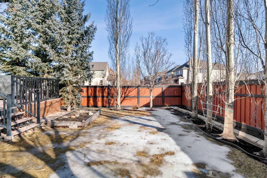 5 Mahogany Square Se, Calgary, AB - Outdoor