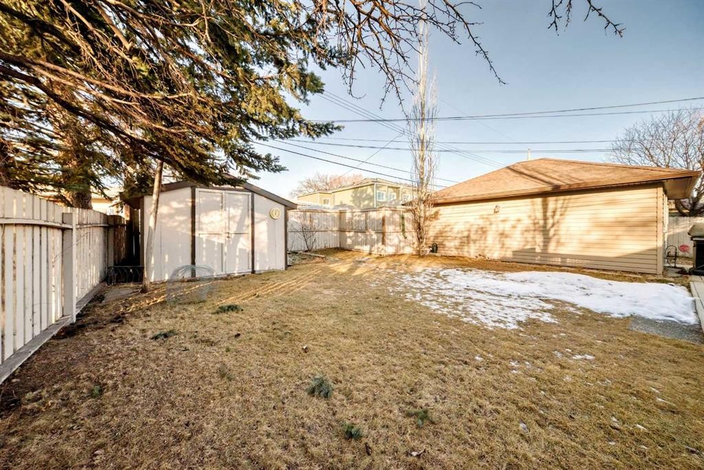 919 Robert Road Ne, Calgary, AB