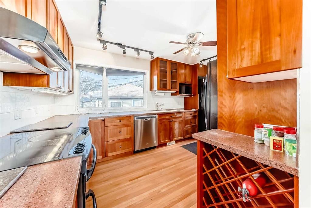 919 Robert Road Ne, Calgary, AB