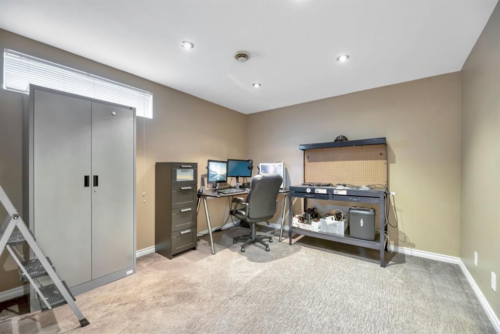 249 Mt.Douglas Circle Se, Calgary, AB - Indoor Photo Showing Office