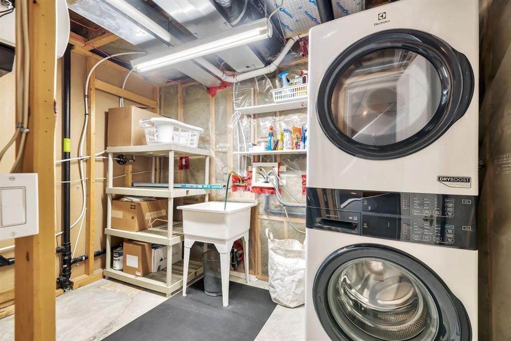 249 Mt.Douglas Circle Se, Calgary, AB - Indoor Photo Showing Laundry Room