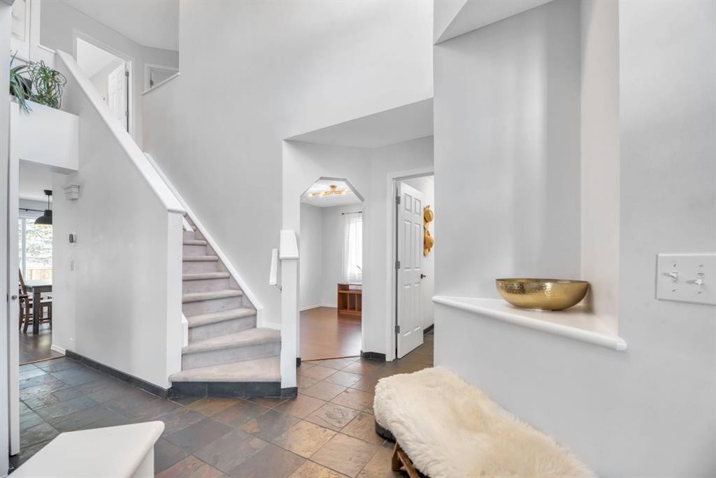 249 Mt.Douglas Circle Se, Calgary, AB - Indoor Photo Showing Other Room