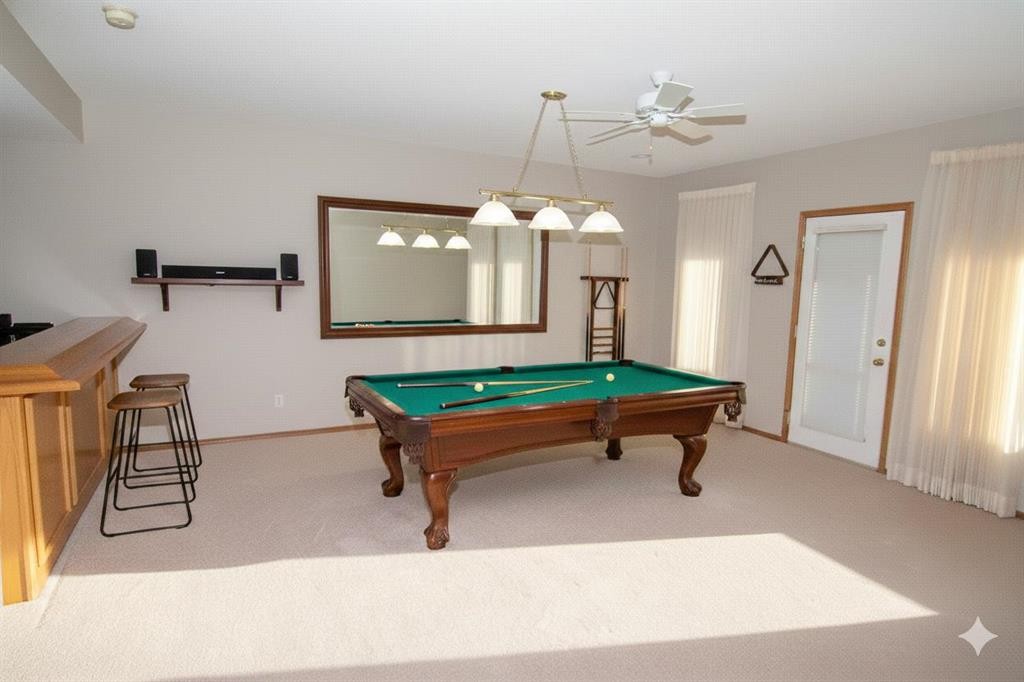 16 Eagleview Heights Nw, Cochrane, AB - Indoor Photo Showing Other Room