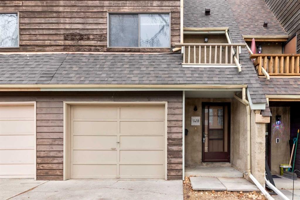 1418 Ranchlands Road Nw, Calgary, AB - Outdoor With Exterior