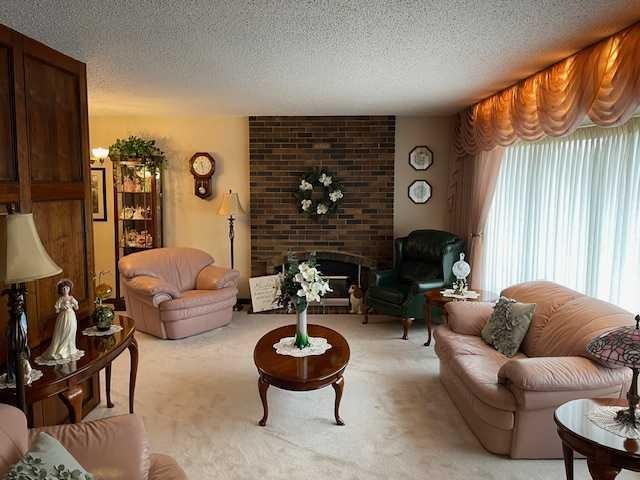 6311 Pineridge Road Ne, Calgary, AB - Indoor Photo Showing Living Room