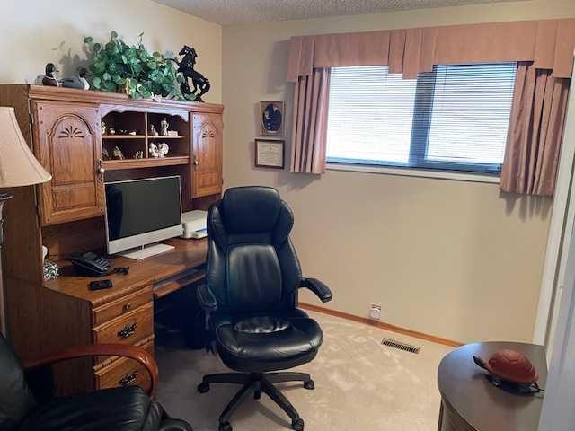 6311 Pineridge Road Ne, Calgary, AB - Indoor Photo Showing Office