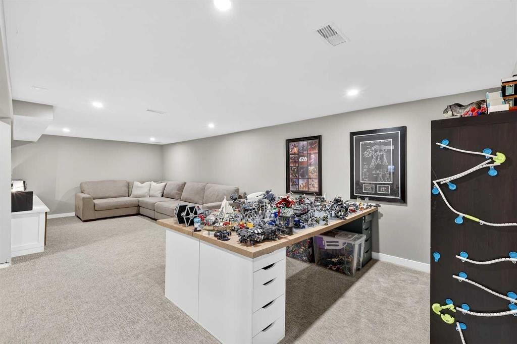 3231 25 Street Sw, Calgary, AB - Indoor