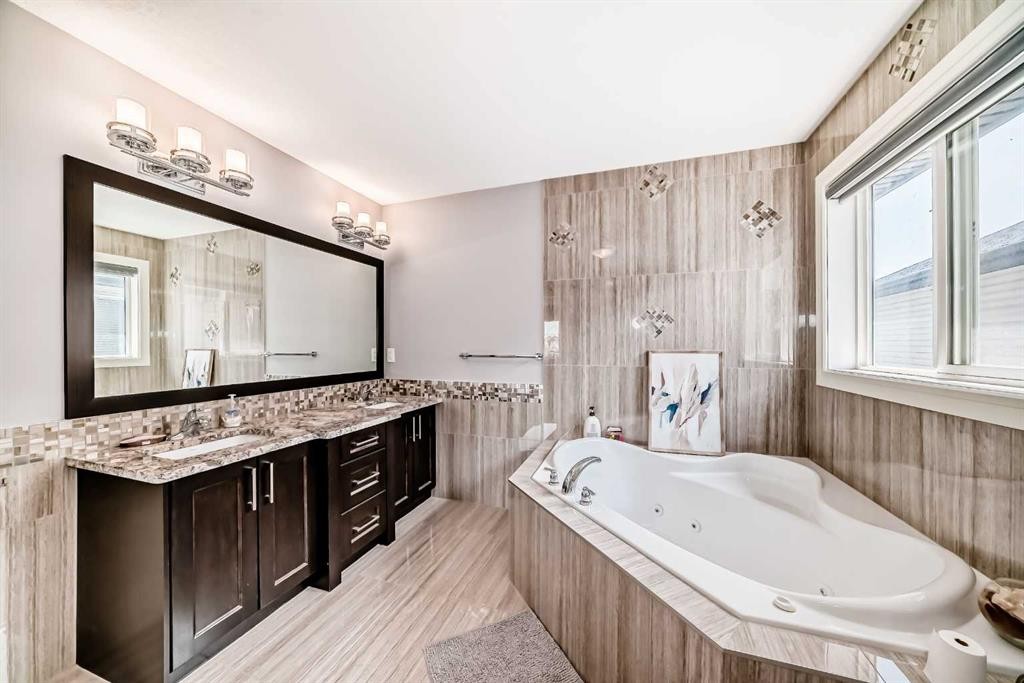 26 Saddlelake View Ne, Calgary, AB - Indoor Photo Showing Bathroom