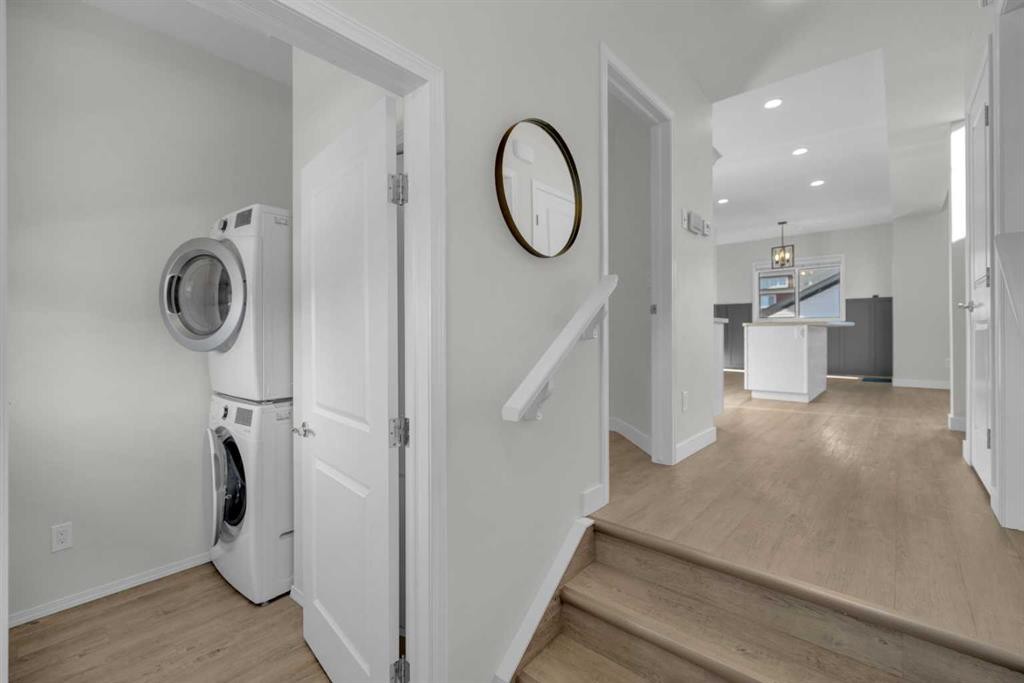 85 Reynolds Road, Sylvan Lake, AB - Indoor Photo Showing Laundry Room