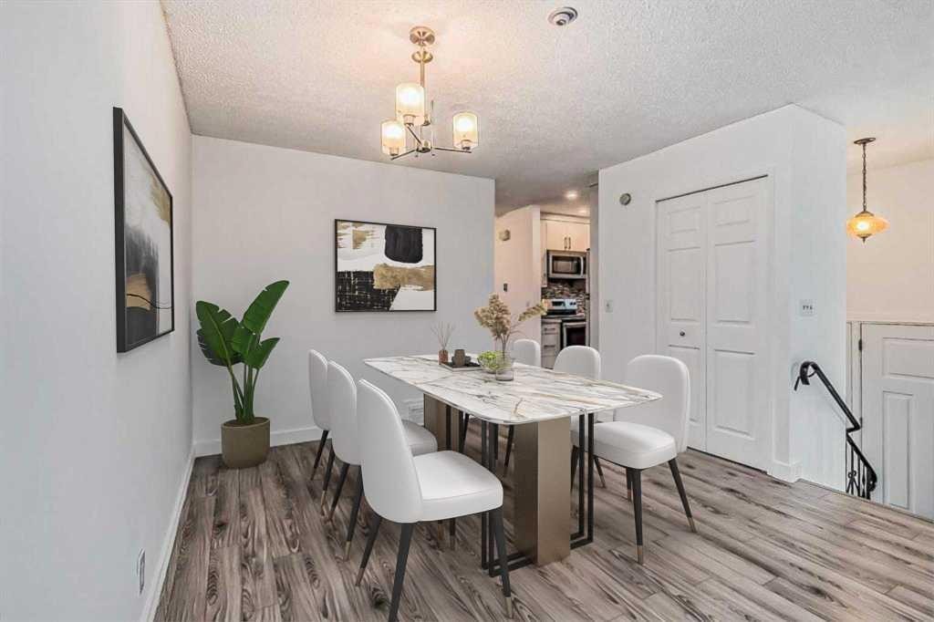 39 Bermuda Drive, Calgary, AB - Indoor Photo Showing Dining Room