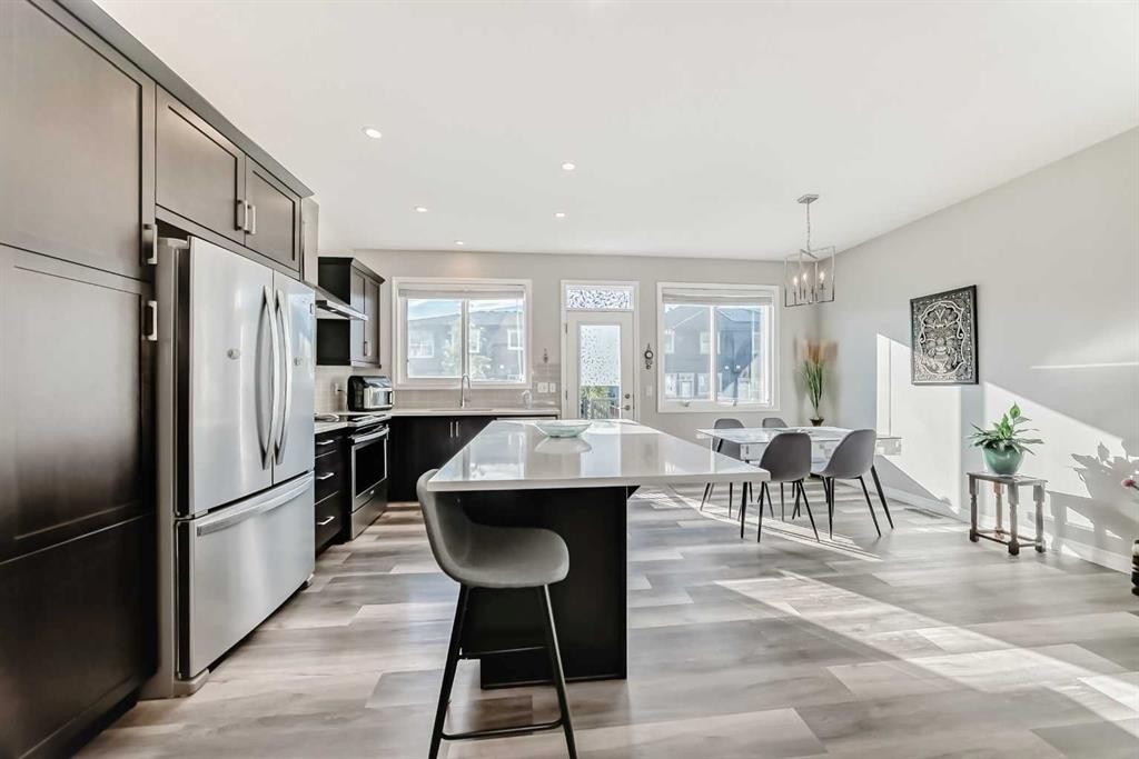 615 Kingsmere Way Se, Airdrie, AB - Indoor