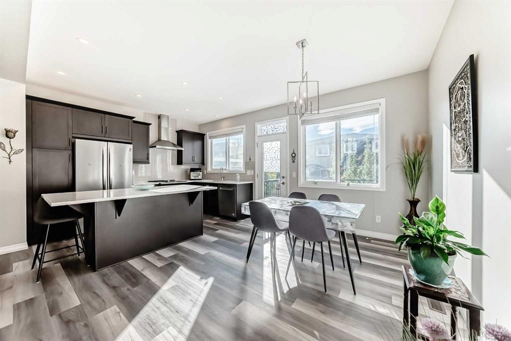 615 Kingsmere Way Se, Airdrie, AB - Indoor