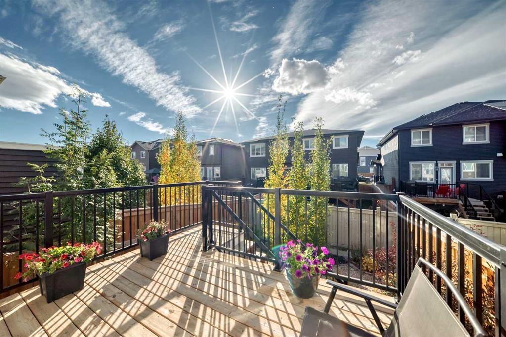 615 Kingsmere Way Se, Airdrie, AB - Outdoor