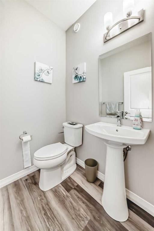 615 Kingsmere Way Se, Airdrie, AB - Indoor Photo Showing Bathroom