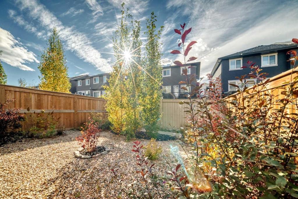 615 Kingsmere Way Se, Airdrie, AB - Outdoor