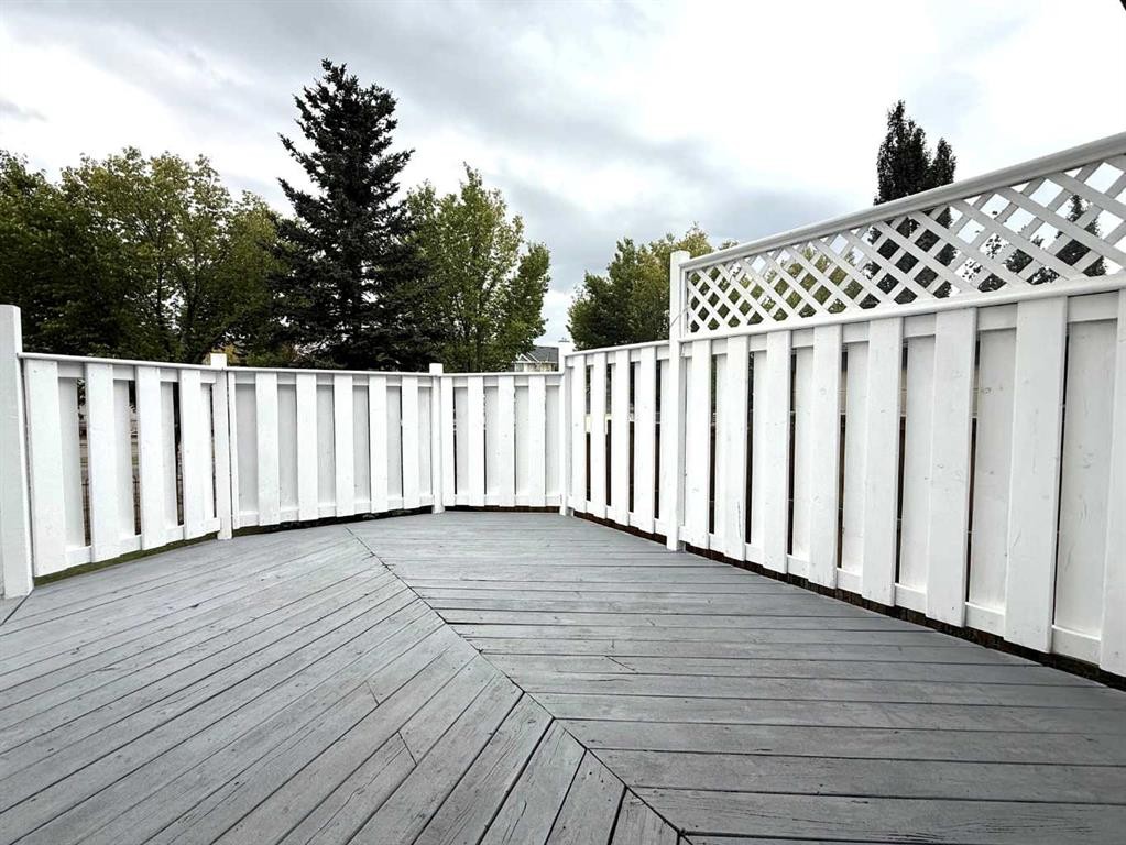 73 Rocky Ridge Heath Nw, Calgary, AB -