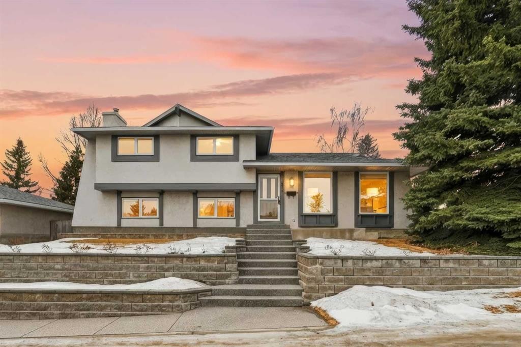 471 Dalmeny Hill Nw, Calgary, AB - Outdoor With Facade