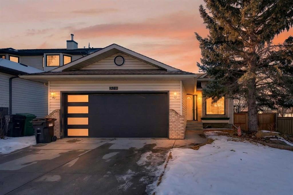 328 Douglas Ridge Close Se, Calgary, AB - Outdoor