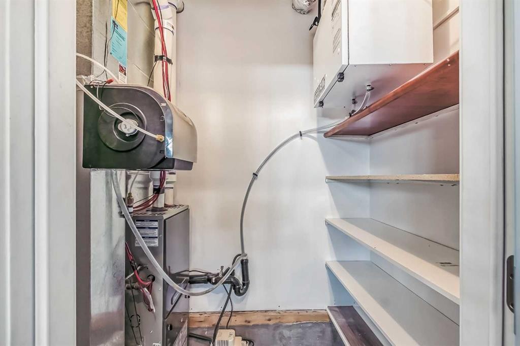 23 Cheltenham Road Nw, Calgary, AB - Indoor With Storage