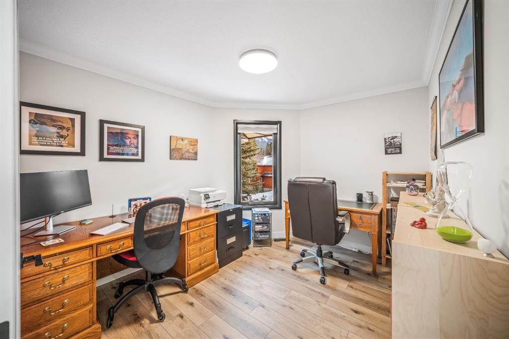 108 Lougheed Circle, Banff, AB - Indoor Photo Showing Office