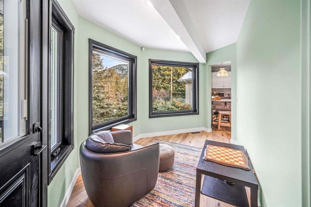 108 Lougheed Circle, Banff, AB - Indoor