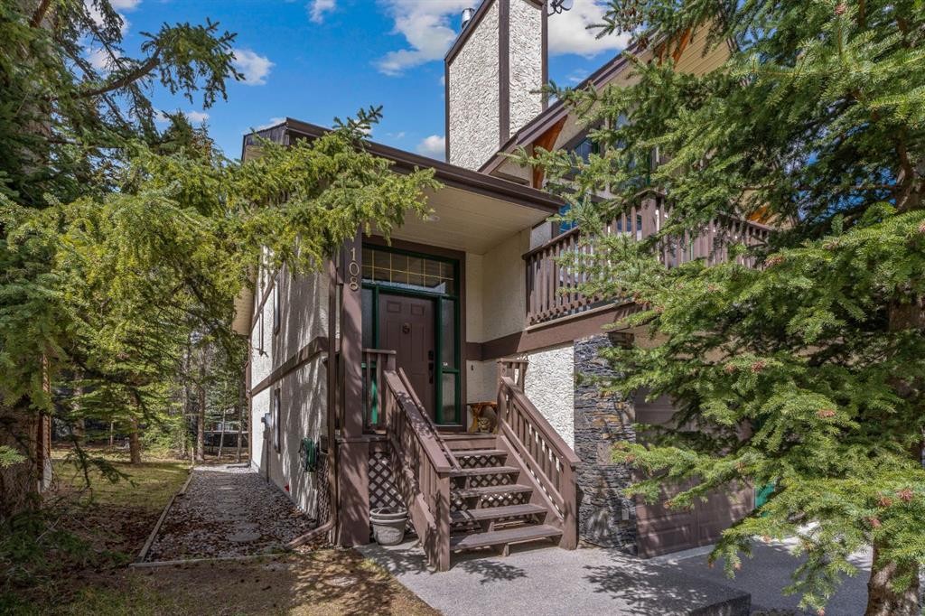 108 Lougheed Circle, Banff, AB - Outdoor