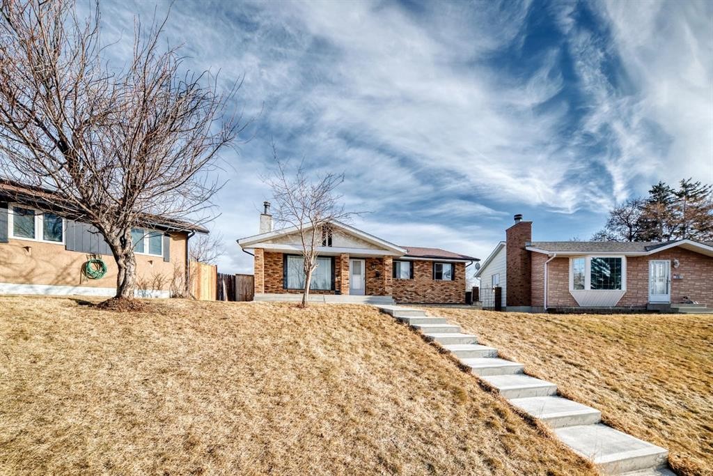 19 Malvern Place Ne, Calgary, AB - Outdoor