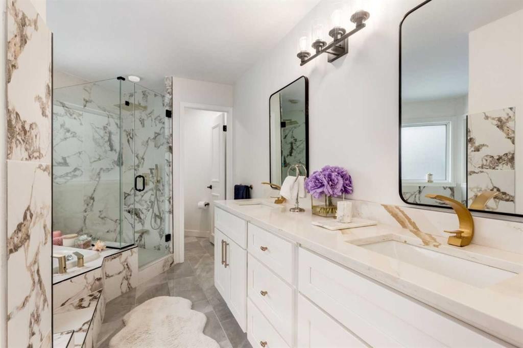 113 Straddock Terrace Sw, Calgary, AB - Indoor Photo Showing Bathroom