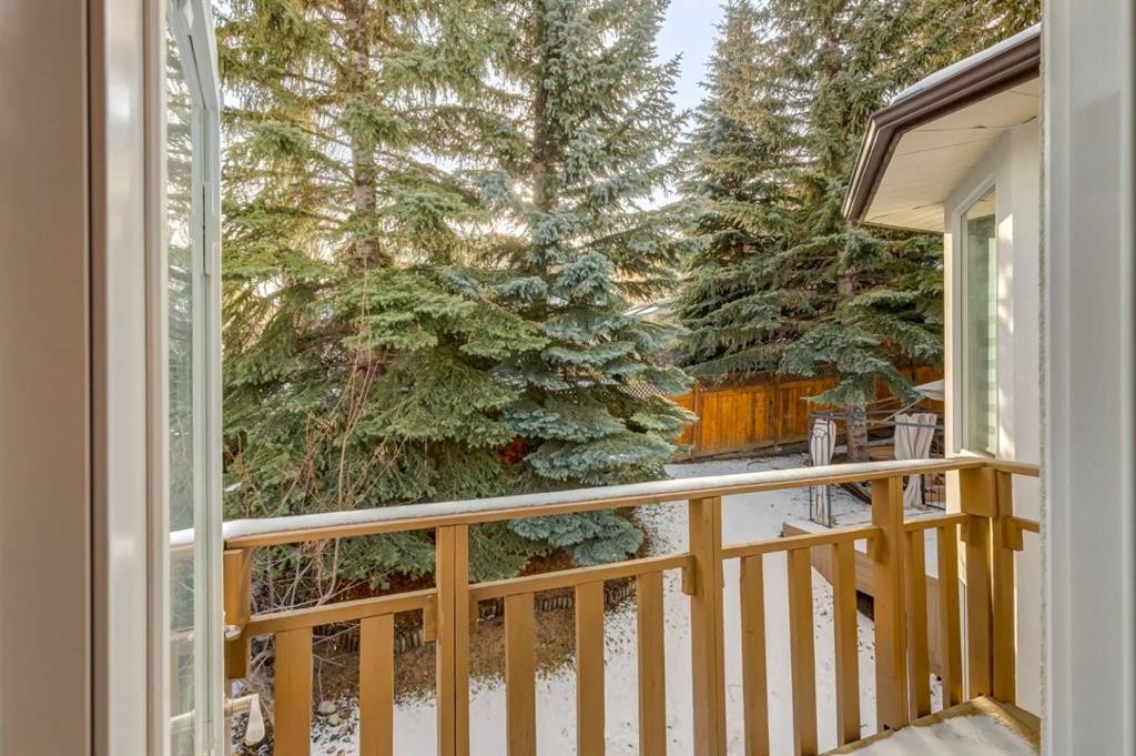113 Straddock Terrace Sw, Calgary, AB - Outdoor With Balcony With Exterior