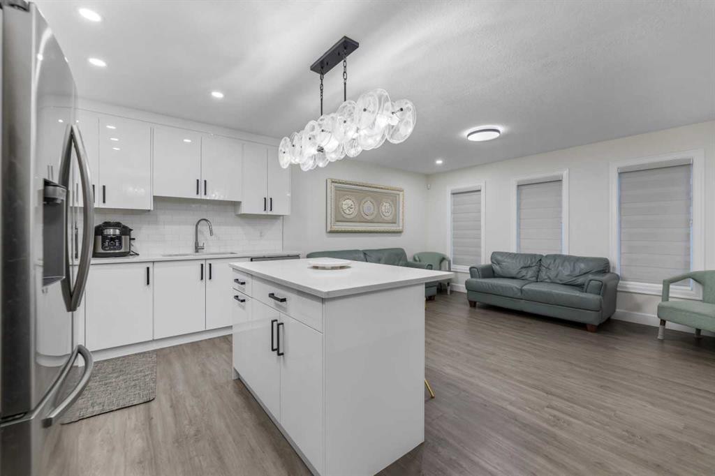 10532 Cityscape Drive Ne, Calgary, AB - Indoor Photo Showing Kitchen