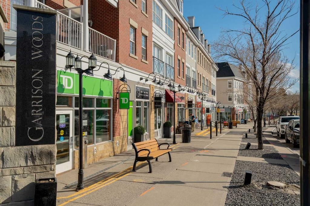 2213 31 Avenue Sw, Calgary, AB - Outdoor