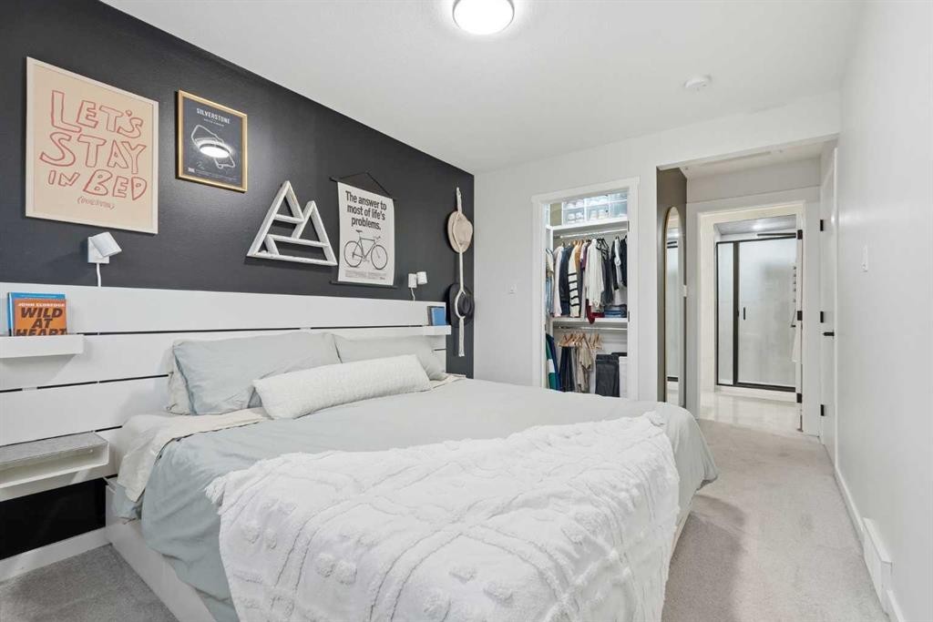 711 101 Avenue Sw, Calgary, AB - Indoor Photo Showing Bedroom