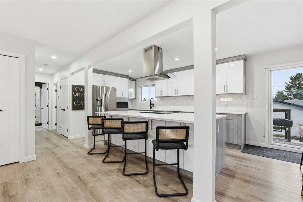 711 101 Avenue Sw, Calgary, AB - Indoor