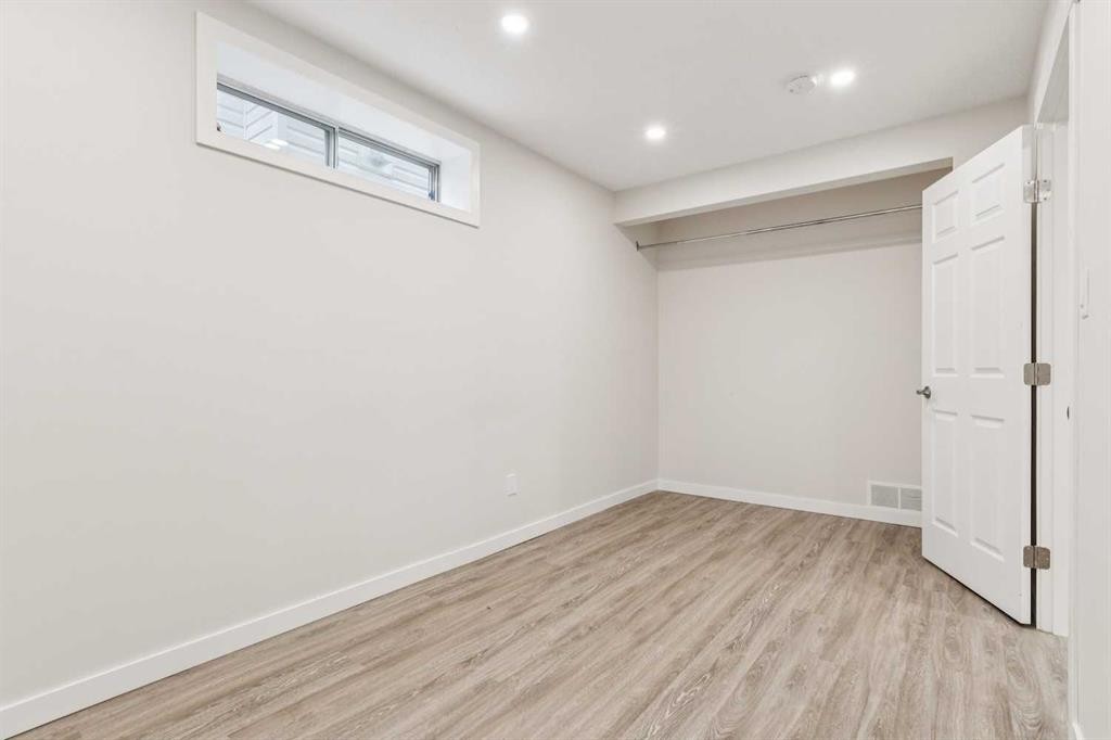 132 Citadel Meadow Bay Nw, Calgary, AB - Indoor Photo Showing Other Room