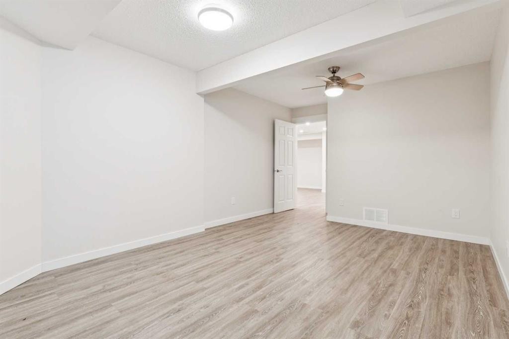 132 Citadel Meadow Bay Nw, Calgary, AB - Indoor Photo Showing Other Room