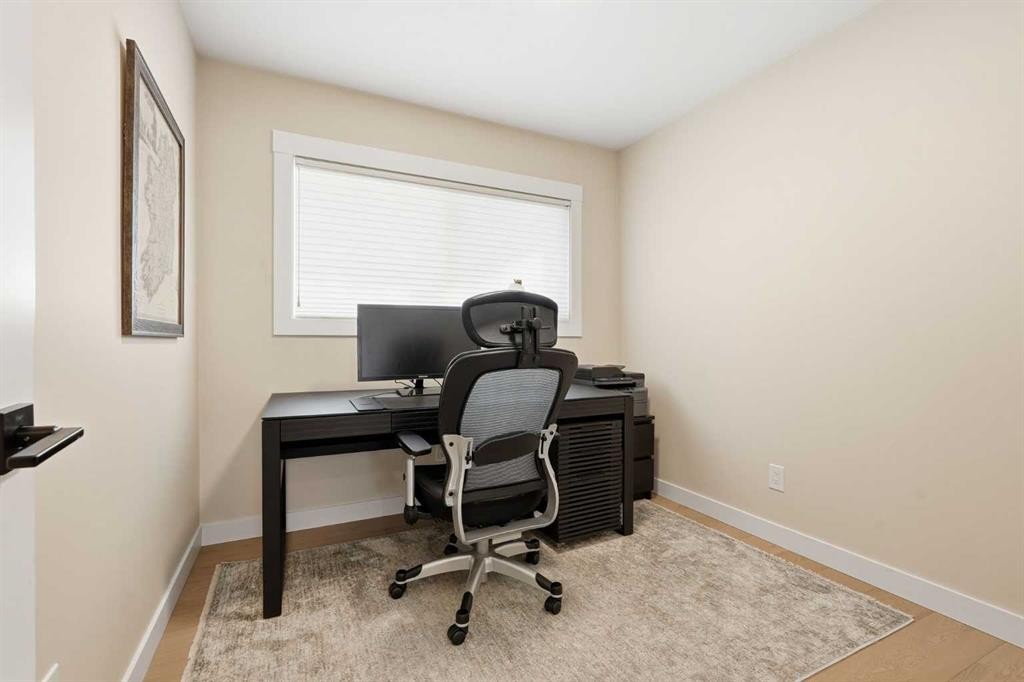 8615 7 Street Sw, Calgary, AB - Indoor Photo Showing Office