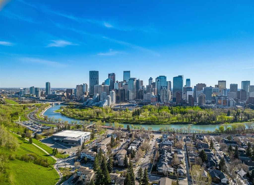 414 12 Avenue Nw, Calgary, AB - Outdoor With View