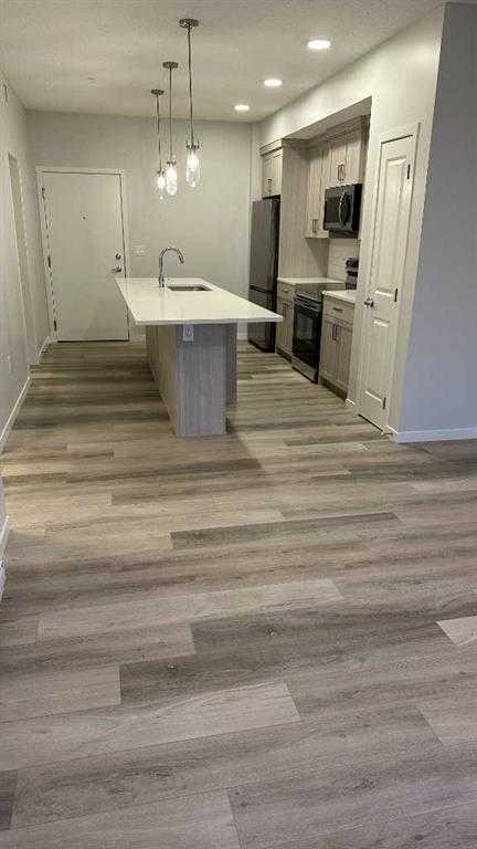 3210-33 Carringham Gate Nw, Calgary, AB - Indoor Photo Showing Kitchen